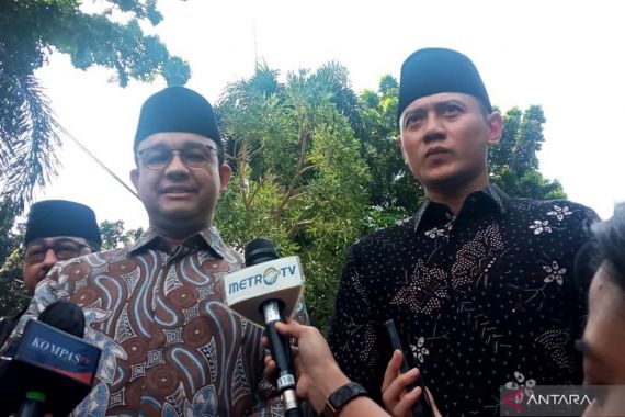 Anies Baswedan Mengenang Sosok Hermanto Dardak: Pekerja Keras, Kepala Keluarga yang Baik - JPNN.COM