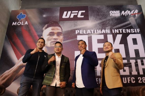 Persiapan Semifinal UFC 280, Petarung Jeka Saragih Akan Latihan Intensif di AS - JPNN.COM