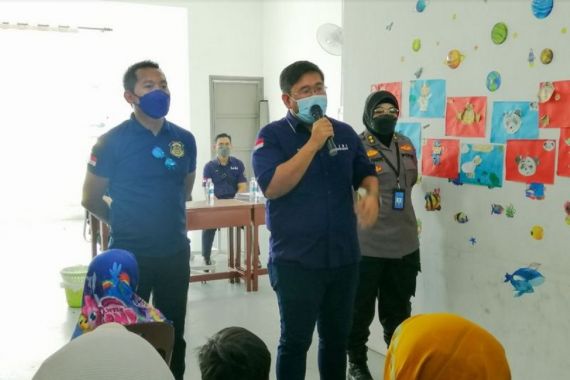 KJRI Johor Bahru Luncurkan Operasi Jempol Padu, 100 WNI Didatangi - JPNN.COM