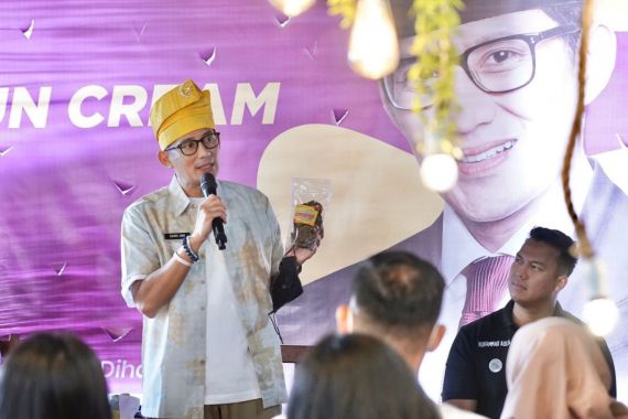 Dorong Mahasiswa Unair Ciptakan Pasar UMKM Lewat Pelatihan, Sandiaga: Ini Kesempatan Emas - JPNN.COM
