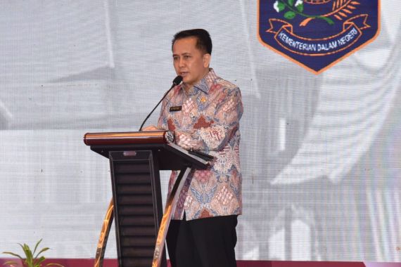 Kemendagri Mewanti-wanti Kepala Daerah untuk Genjot Realisasi APBD 2022 - JPNN.COM