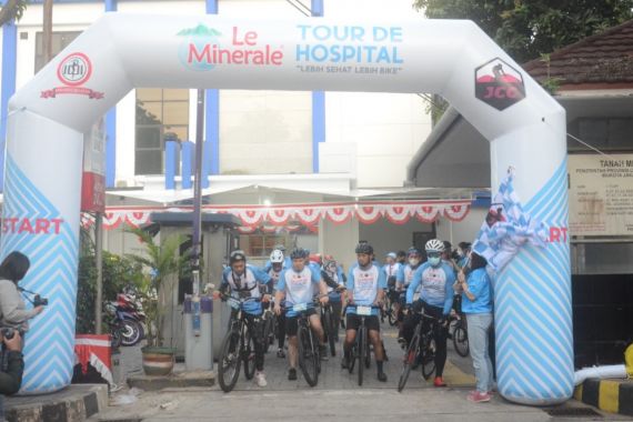 Le Minerale Tour The Hospital, Kampanyekan Sehat itu Bike - JPNN.COM