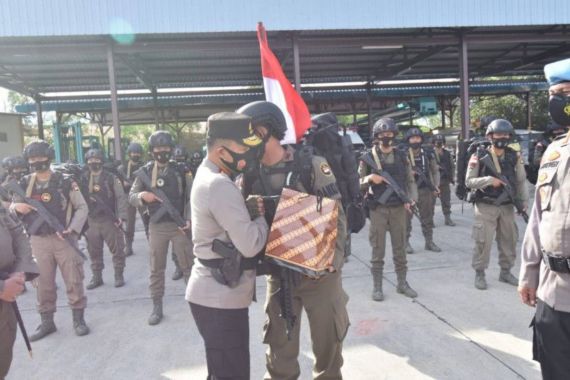 Brimob Tambah Personel ke Papua, Dibekali Persenjataan Lengkap - JPNN.COM