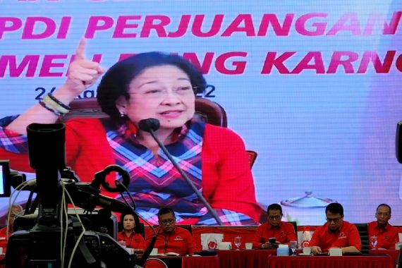 Megawati Ingatkan Kader PDIP Tak Boleh Jadi Beban - JPNN.COM