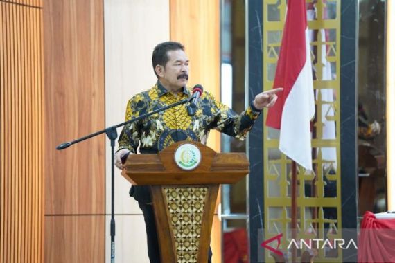 Jaksa Agung Ingatkan Insan Adhyaksa Jadi Teladan di Medsos - JPNN.COM