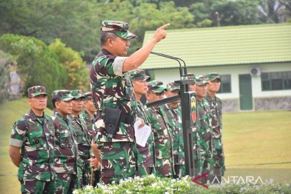 Mayjen TNI Daniel Sampaikan Pesan Penting Ini kepada Pasukan Satgas Pamtas RI-PNG - JPNN.COM