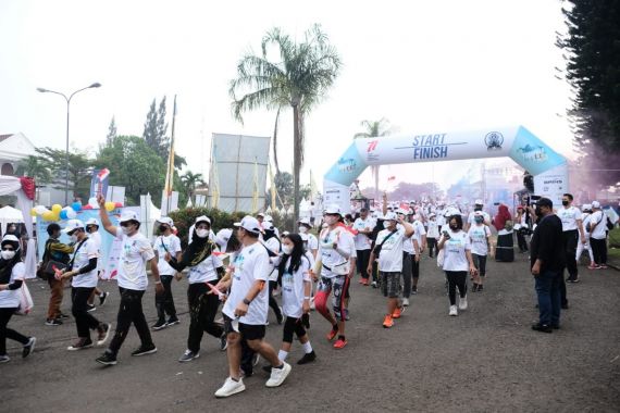 Krisyanto Jamrud dan Obbie Mesakh Meriahkan Fun Walk Legenda Wisata - JPNN.COM