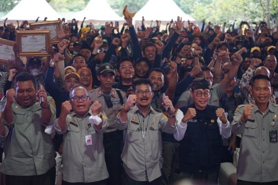Mentan Syahrul Yasin Limpo ke Petani Milenial: Saatnya Kita Gas Pol! - JPNN.COM