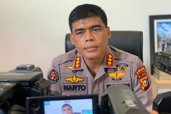 Plh Kasat Narkoba yang Menggerebek Anggota DPRD Kuansing Ini Ditahan, Jabatan Dicopot - JPNN.COM