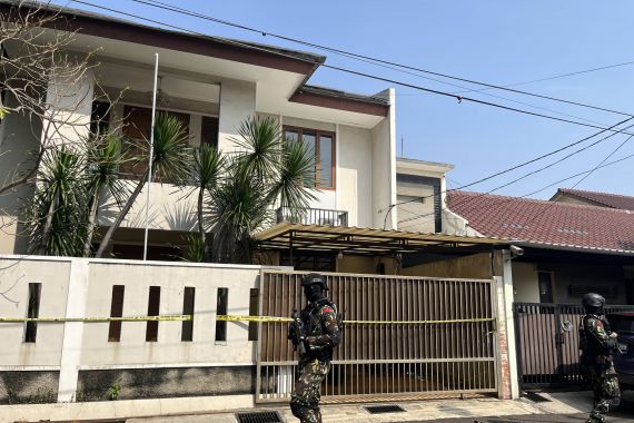 Polisi Mondar-mandir di Depan Rumah Ferdy Sambo - JPNN.COM