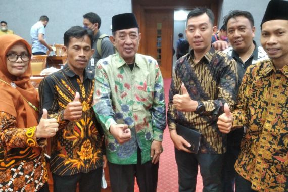 Ketua PTKNI: Pansus Gabungan Harus Akomodasi Honorer Tendik Menjadi ASN - JPNN.COM