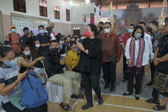 Puan Sosialisasikan Soal Pencegahan Menikah Dini kepada Remaja di Bali - JPNN.COM