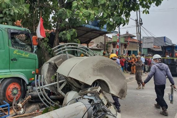 Terungkap, Dugaan Kuat Penyebab Kecelakaan Maut di Bekasi, Ternyata - JPNN.COM