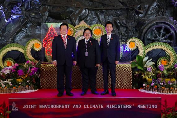 Tanggapi Masalah Lingkungan dan Iklim Global, Menteri Siti: Perlu Solusi Bersama - JPNN.COM