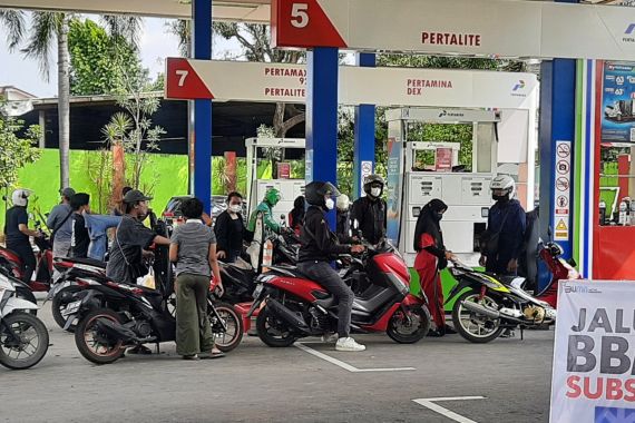 Kritik Keras PKS soal Anggaran BBM Bersubsidi, Harga Pertalite Kapan Bisa Turun? - JPNN.COM