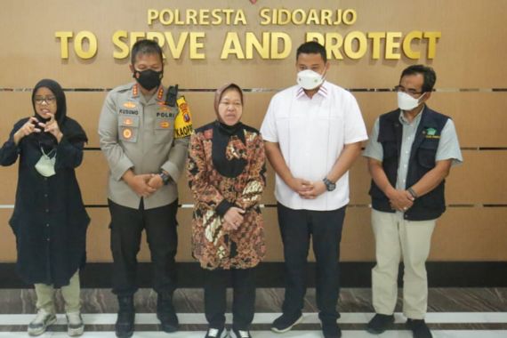 Mensos Risma Memohon ke Presiden Jokowi Agar Pelaku Kejahatan Seksual Tak Diberi Remisi - JPNN.COM