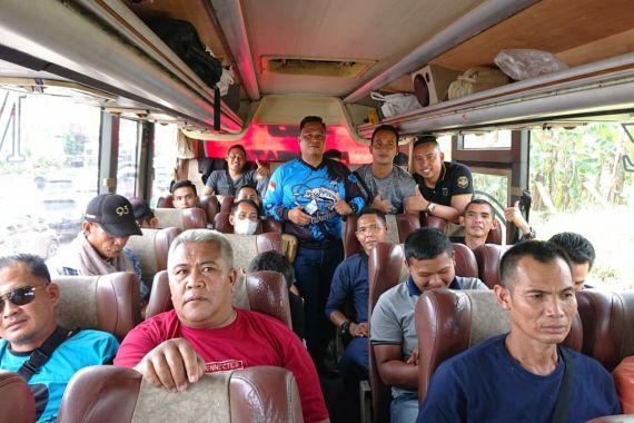Ratusan Honorer Satpol PP Sudah di Jakarta, Perjuangan Menuju PNS Dimantapkan - JPNN.COM
