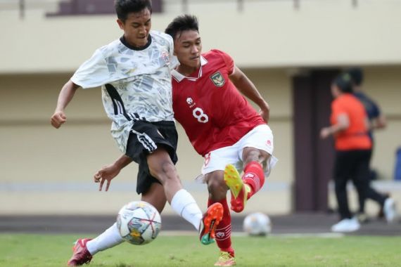 Timnas U-19 Indonesia Kalah dari Persija U-18 dalam Laga Uji Coba di Stadion PTIK - JPNN.COM