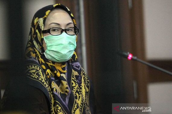 Eks Gubernur Banten Ratu Atut Hirup Udara Bebas - JPNN.COM