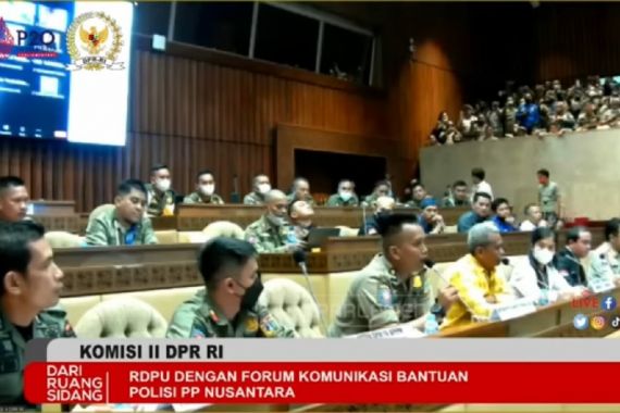 90 Ribu Honorer Satpol PP Kukuh Minta Diangkat PNS, Bukan PPPK - JPNN.COM