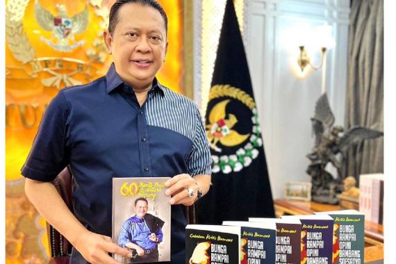 Luncurkan Buku 60 Tahun Meniti Buih di Antara Karang, Bamsoet Dapat Apresiasi dari Jokowi - JPNN.COM