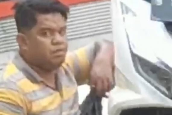Pamer Kemaluan di Depan Siswi SMP, Pria Misterius Ini Tengah Diburu Polisi - JPNN.COM
