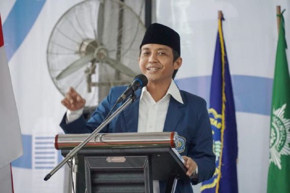 Dukung Dakwah Muhammadiyah, Wamen ATR Bagikan Sertifikat Tanah di Gresik - JPNN.COM