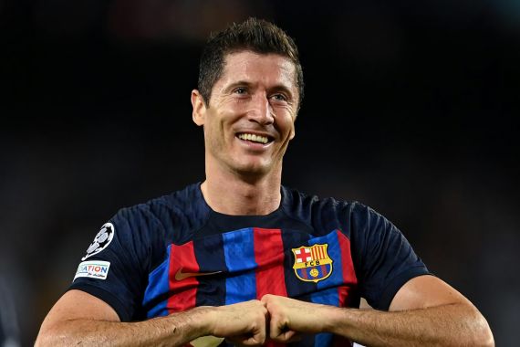 Luapan Kecewa Robert Lewandowski setelah Barcelona Terlempar ke Liga Europa - JPNN.COM