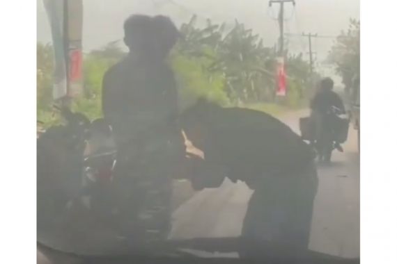 Video Viral, Prajurit TNI AL Dipalak Preman di Bekasi, Begini Akhirnya - JPNN.COM