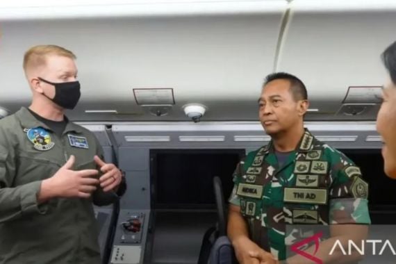 Jenderal Andika Terkagum-kagum dengan Pesawat Intai Milik US Navy - JPNN.COM