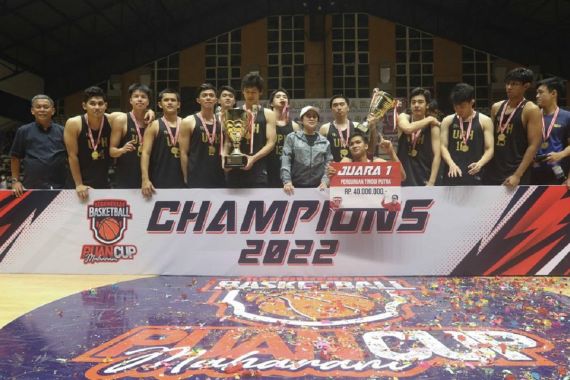 Kalahkan Perbanas, Tim Basket UPH Juara Puan Maharani Cup - JPNN.COM