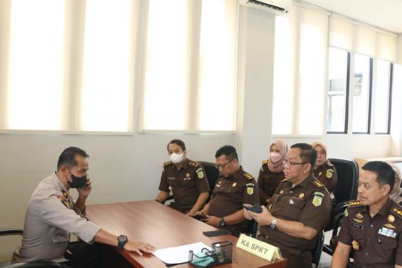 Jaksa Provinsi Riau Bersatu, Laporkan Alvin Lim ke Polisi - JPNN.COM