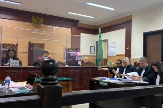 Jaksa Tak Hadir, Sidang Dugaan Penggelapan dengan Terdakwa HS Ditunda - JPNN.COM