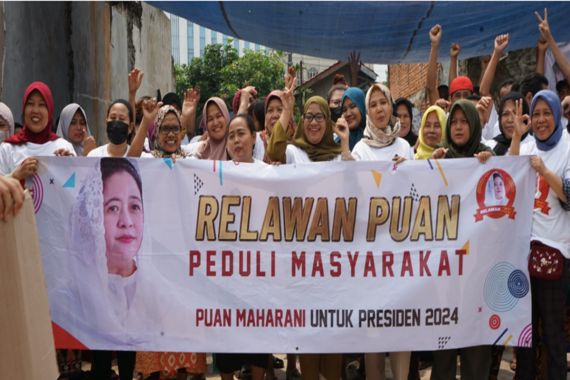 Sukarelawan Ajak Mak-Mak Senam Asyik dan Deklarasi Dukungan untuk Puan Maharani - JPNN.COM