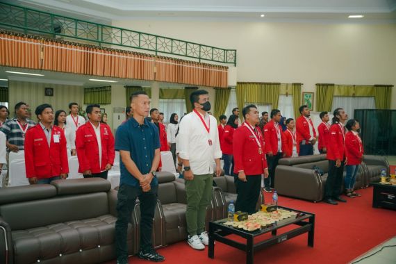 Bobby Nasution Dinobatkan sebagai Warga Kehormatan GMNI Sumatera Utara - JPNN.COM