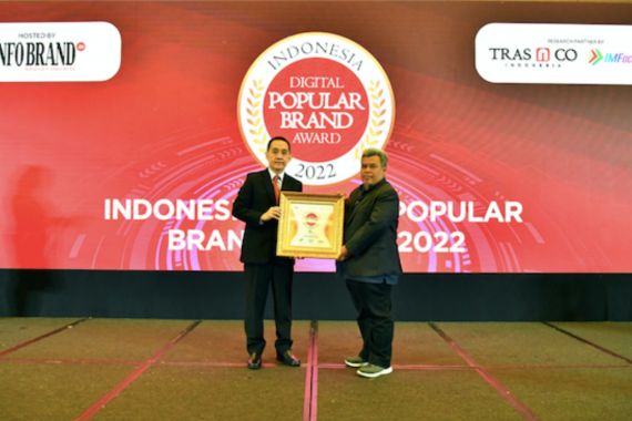 Pegadaian Raih TOP Digital Corporate Brand Award 2022 - JPNN.COM