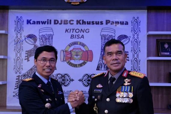 Irjen Daniel Silitonga Sambangi Kanwil Bea Cukai Papua, Siap Memperkuat Kerja Sama - JPNN.COM