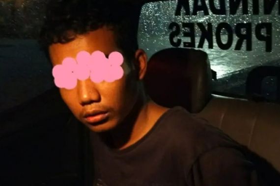Panik Gegara Lihat Polisi, Aksi Jahat Pemuda Ini Ketahuan - JPNN.COM
