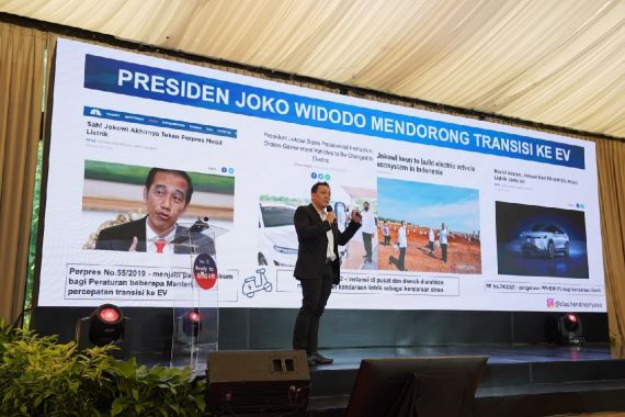 Diaz Hendropriyono: Akselerasi Dua Juta Kendaraan Listrik Bisa Dimulai dari Motor - JPNN.COM