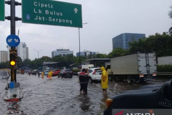Jakarta Selatan Dikepung Banjir - JPNN.COM