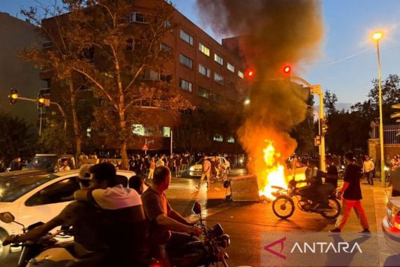 Aksi Massa Tak Terbendung, Kepala Kehakiman Iran Siap Dengarkan Demonstran - JPNN.COM