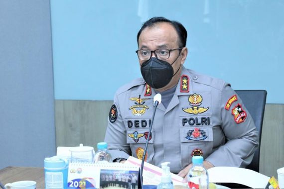 20 Polisi Diduga Langgar Etik dalam Tragedi Kanjuruhan, Brimob Paling Banyak - JPNN.COM