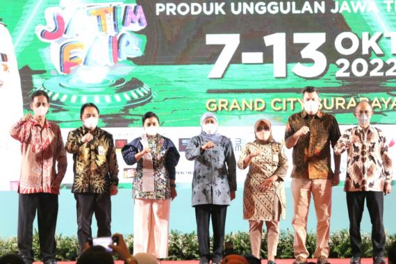 Jatim Fair 2022, Gubernur Khofifah: Ajang Pelaku UMKM Masuk Pasar Lebih Luas Lagi - JPNN.COM