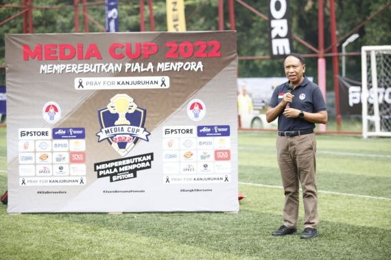 Menpora Amali dan Legenda Sepak Bola Indonesia Apresiasi Turnamen Media Cup 2022 - JPNN.COM