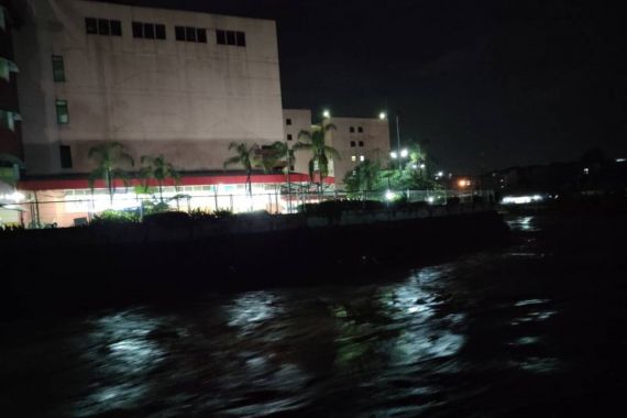 Jakarta Diimbau Siaga Banjir, Air di Bendung Katulampa Bogor Naik - JPNN.COM