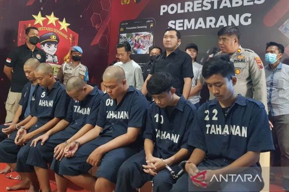 6 Pelaku Pengeroyokan yang Menewaskan Ichrom Tacchinardi Ditangkap - JPNN.COM