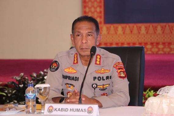 7 Tahanan Kabur dari Polsek KSKP Boom Baru Palembang - JPNN.COM