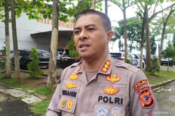 Terlibat Penipuan Rekrutmen Polri, Kapolsek Mundu Cirebon Dicopot - JPNN.COM