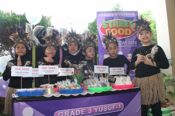 SD Islam Al-Maruf Gelar Market Day, Ada yang Unik, Seru! - JPNN.COM