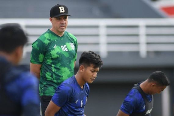 Mengejutkan, Andre Gaspar Resmi Berpisah dengan Borneo FC - JPNN.COM